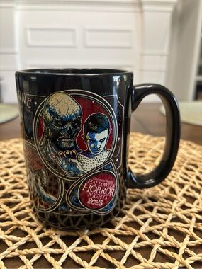 2023 universal studios Halloween horror nights never go alone mug